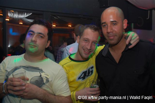 081224_013_le_paris_partymania