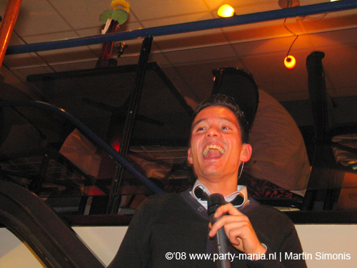 081224_026_singalong_mondriaan_partymania