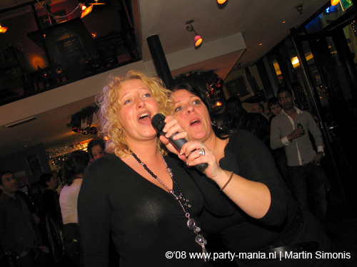 081224_032_singalong_mondriaan_partymania