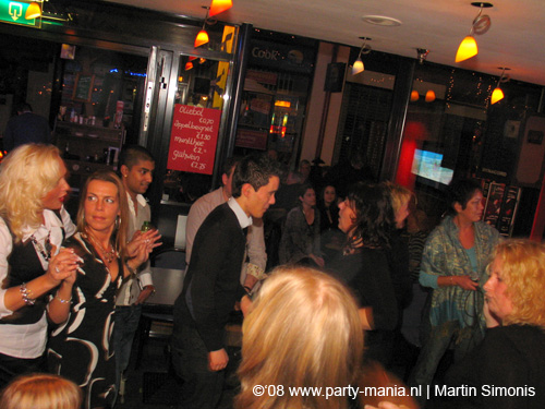 081224_035_singalong_mondriaan_partymania