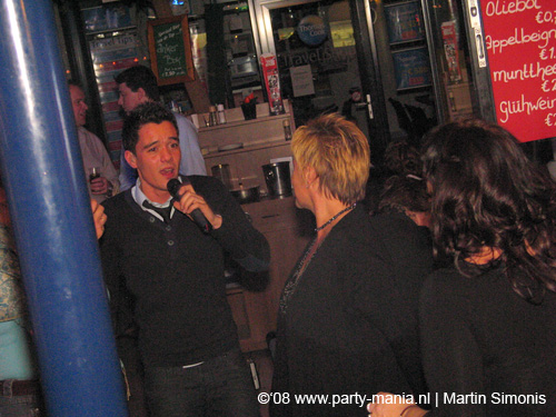 081224_064_singalong_mondriaan_partymania