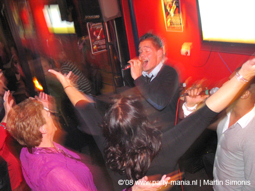 081224_078_singalong_mondriaan_partymania