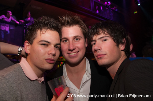 081226_088_housequake_partymania