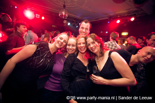 081226_036_christmassmoods_partymania