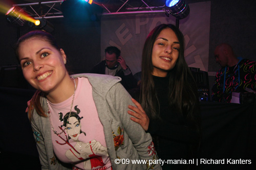 081231_007_shutupanddance_partymania