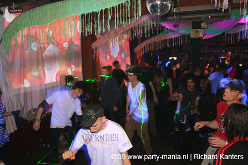 081231_020_shutupanddance_partymania