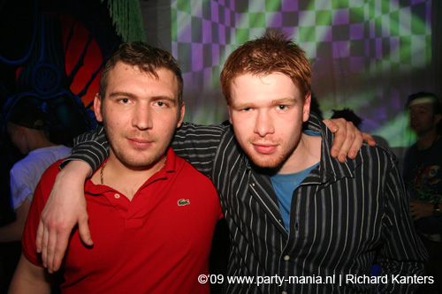 081231_031_shutupanddance_partymania