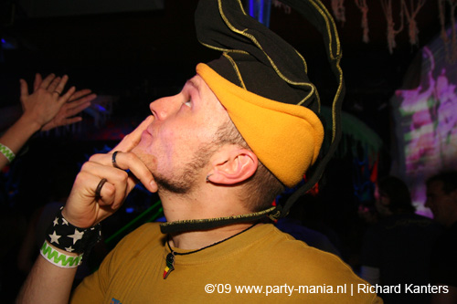 081231_033_shutupanddance_partymania