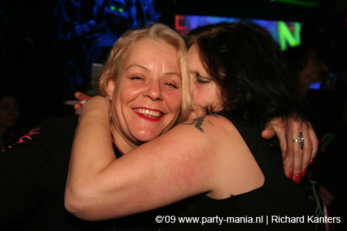 081231_053_shutupanddance_partymania