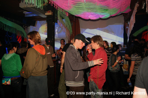 081231_059_shutupanddance_partymania