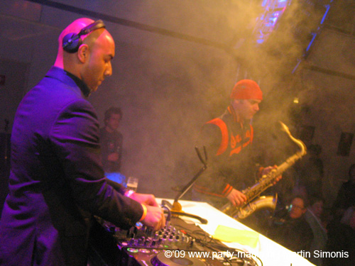 090102_122_nieuwjaarsfeest_stadhuis_partymania