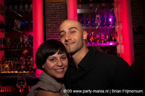 090110_007_square_partymania