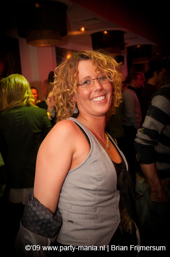 090110_014_square_partymania