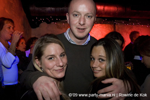 090110_046_westwood_partymania