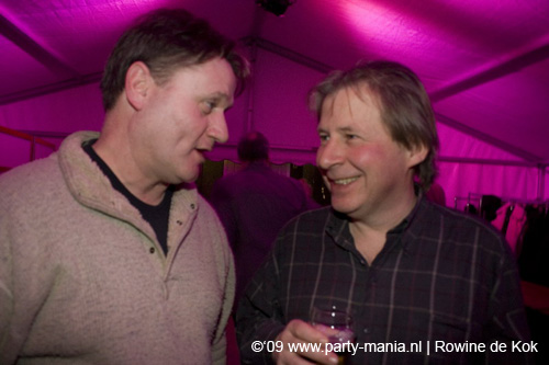090110_065_westwood_partymania