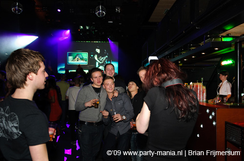 090123_013_poptrash_partymania