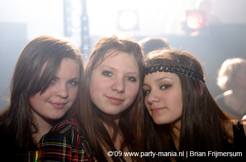 090123_021_poptrash_partymania