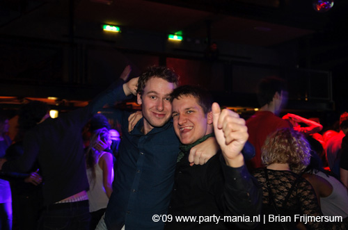 090123_049_poptrash_partymania