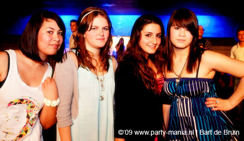 090123_010_poptrash_partymania