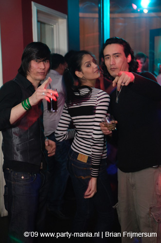 090206_02_le_paris_partymania