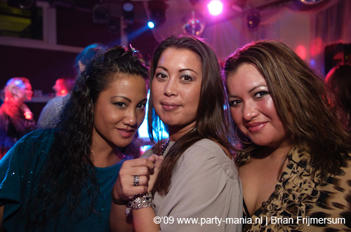 090206_04_le_paris_partymania