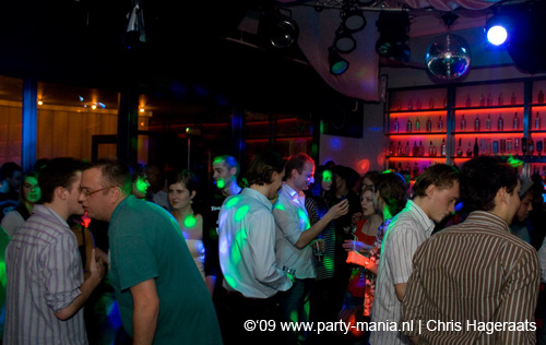 090206_025_le_paris_partymania