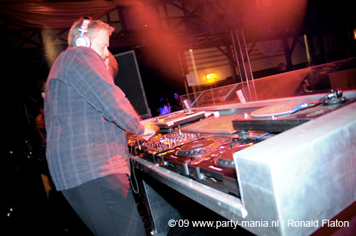 090207_000_dejavu_partymania