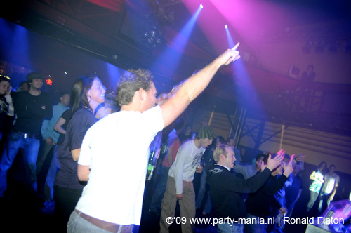 090207_034_dejavu_partymania