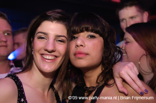 090214_001_los_partymania