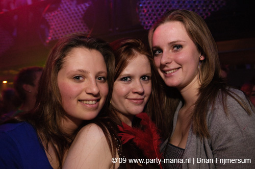 090214_005_los_partymania