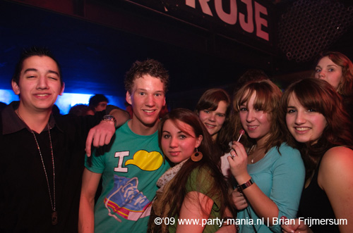 090214_006_los_partymania