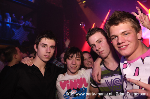 090214_007_los_partymania