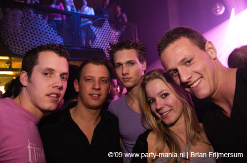 090214_012_los_partymania