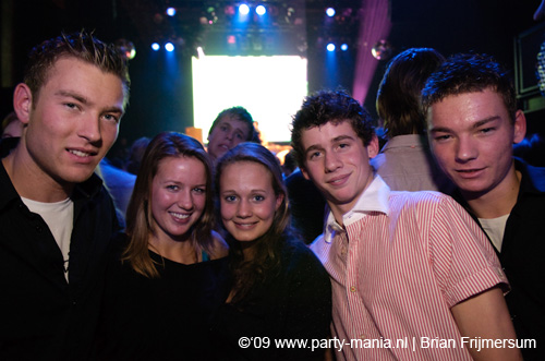 090214_021_los_partymania