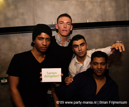 090214_026_los_partymania