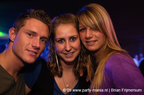 090214_036_los_partymania