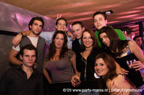 090214_039_los_partymania