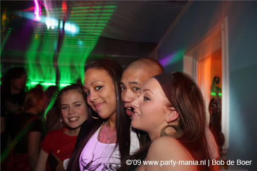 090214_053_perfection_partymania