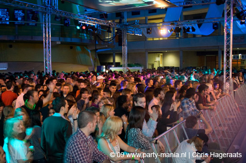 090220_073_connected_partymania