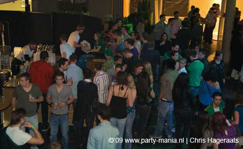 090220_091_connected_partymania