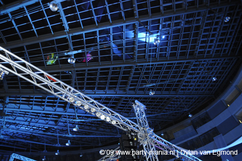 090220_093_connected_partymania