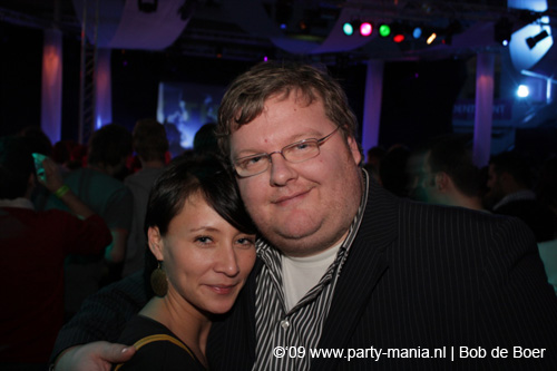 090220_019_connected_partymania