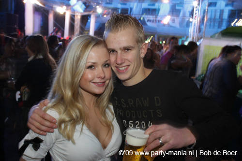 090220_026_connected_partymania