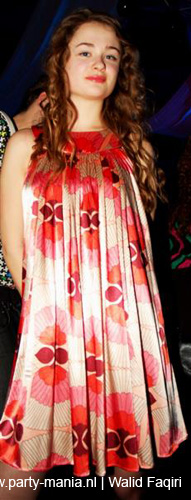 090220_034_connected_partymania