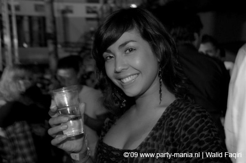 090220_058_connected_partymania