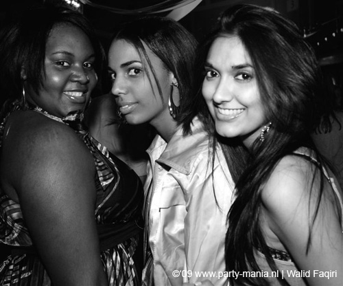 090220_101_connected_partymania