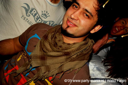 090220_104_connected_partymania