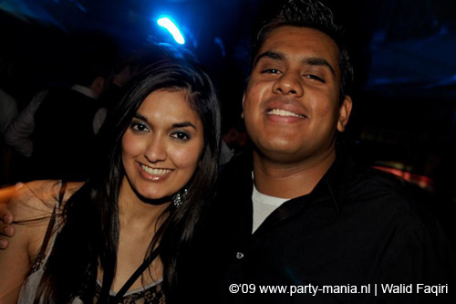 090220_107_connected_partymania