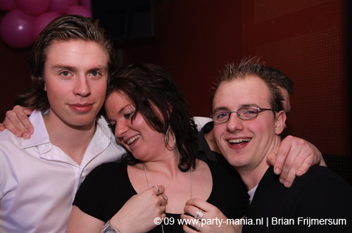 090221_040_gestoord_partymania