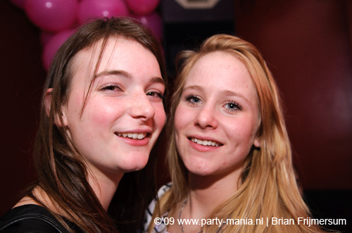 090221_056_gestoord_partymania